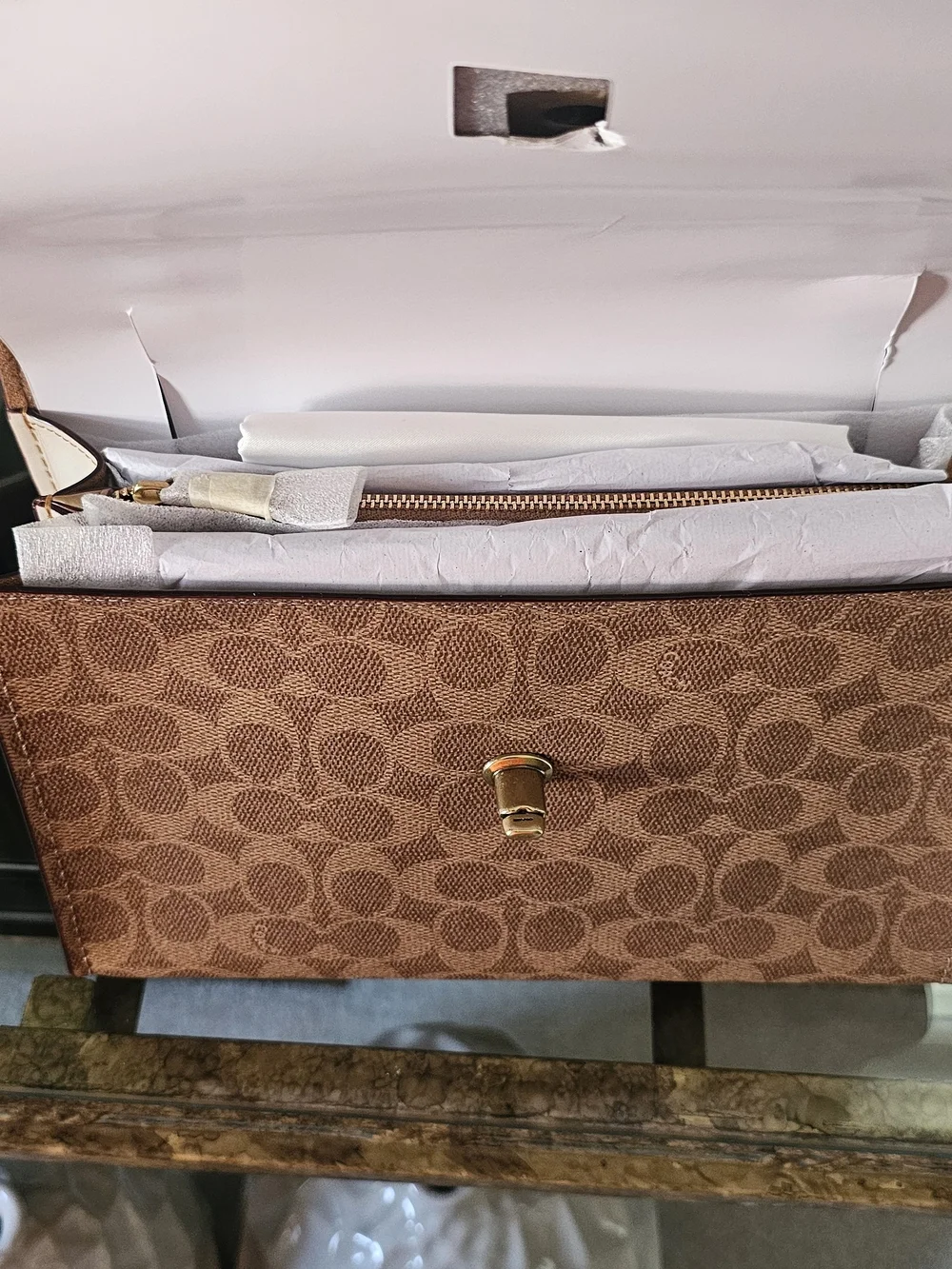 Coach Leather Tote Bag – Premium Women’s Bag